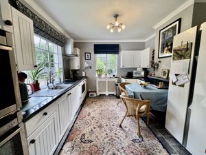 Photo 11- click for photo gallery